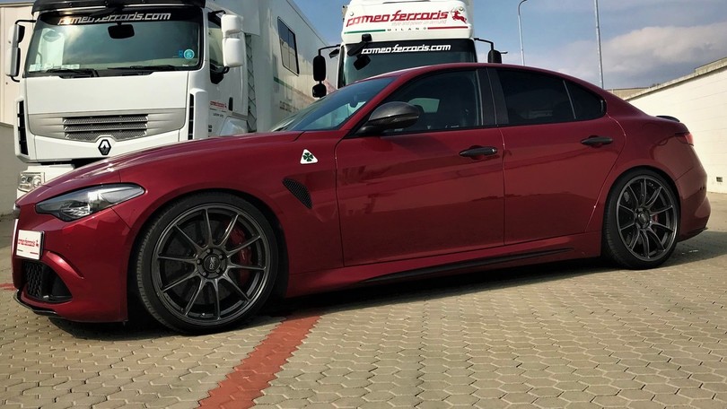 Alfa Giulia Quadrifoglio Romeo Ferraris: le foto