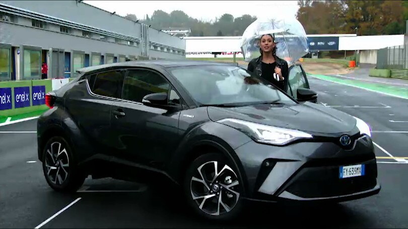 Test Drive Experiences: la prova di Vallelunga del Nuovo Toyota C-HR Hybrid
