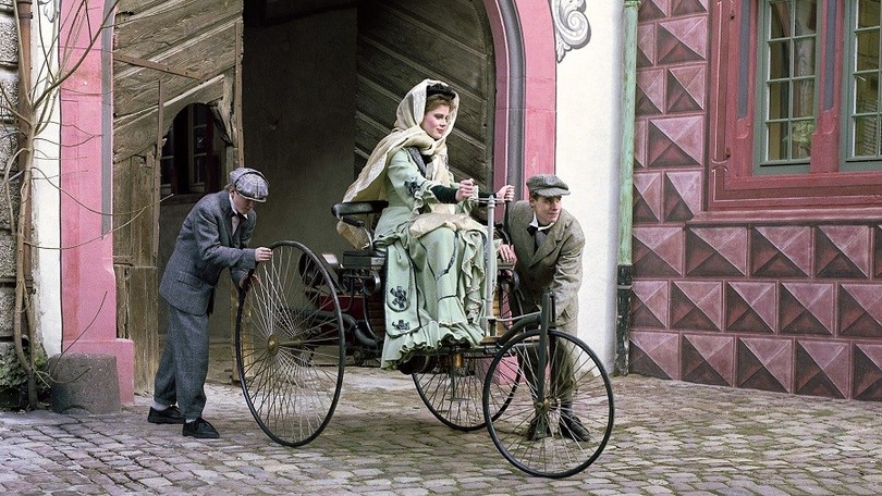 L’automobile compie 134 anni: l’inizio del sogno