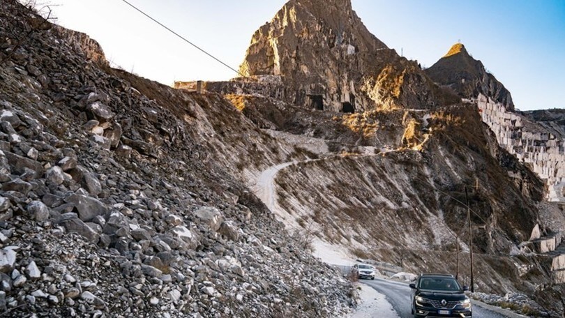 Nuovo Renault Koleos: la prova di marmo a Carrara