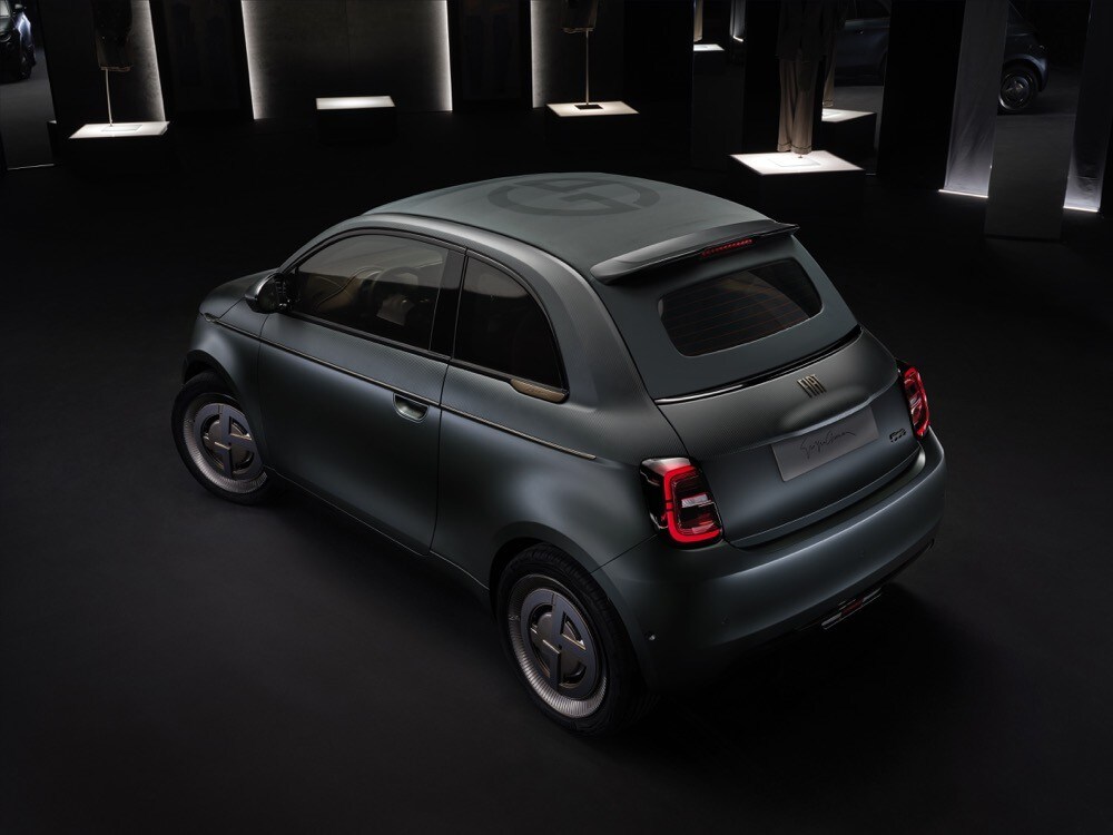 Nuova Fiat 500 elettrica firmata Armani VIDEO