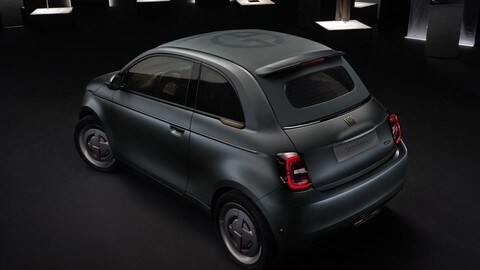 Fiat 500 elettrica Armani FOTO