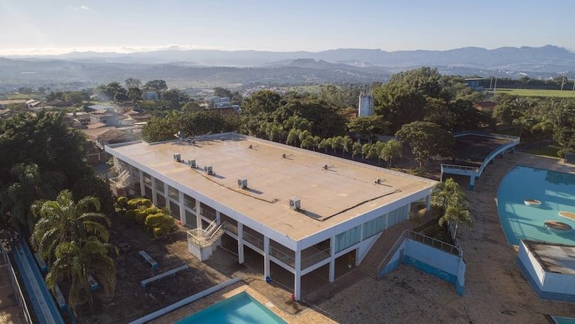 FCA realizza un ospedale da campo al Fiat Clube in Brasile