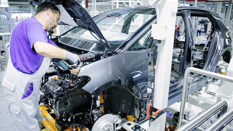 Coronavirus può rallentare la crescita delle auto elettriche