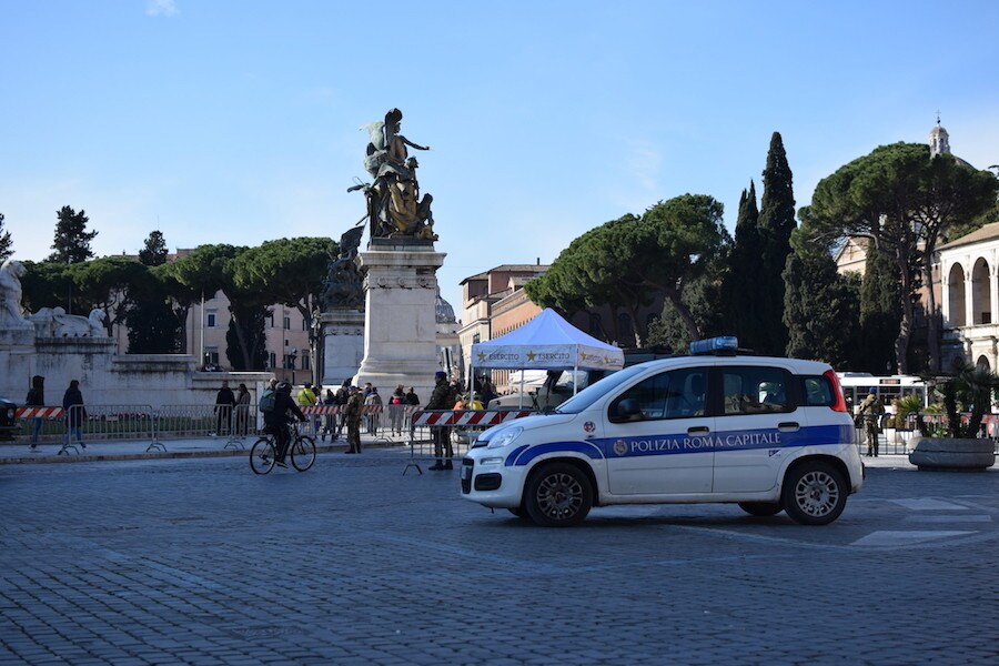 Coronavirus, boom di oltre 30mila denunce a Pasqua e Pasquetta