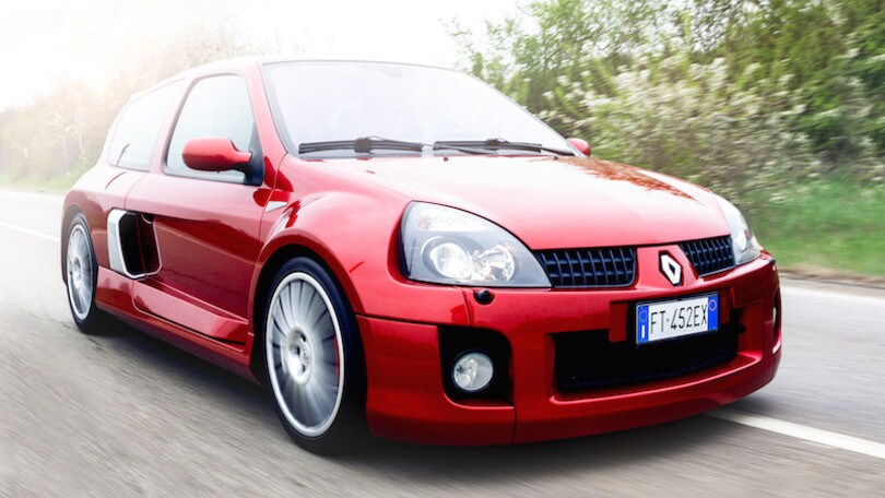 Renault Clio V6 Phase 2: tutte le foto