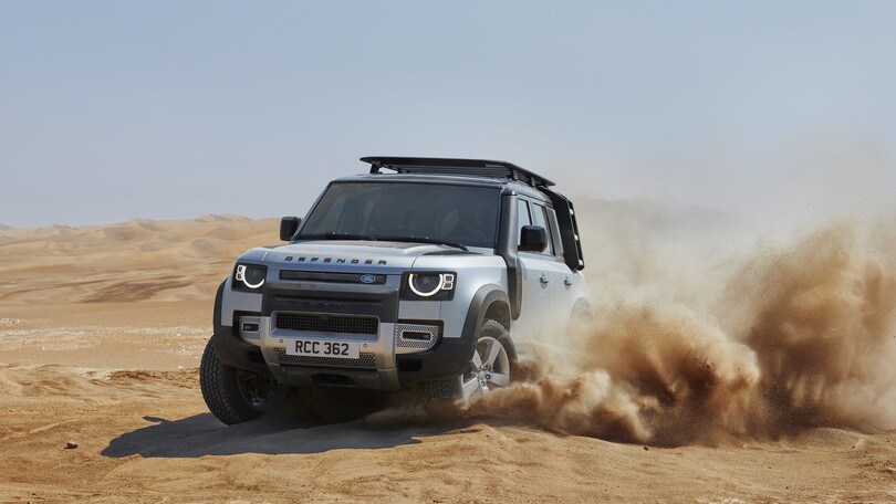 Land Rover, ripresa di maggio trainata dal Defender