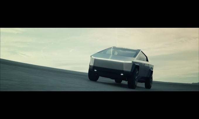 Tesla Cybertruck VIDEO
