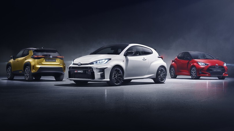 Nuova Toyota Yaris Cross, il piccolo genio diventa B-SUV