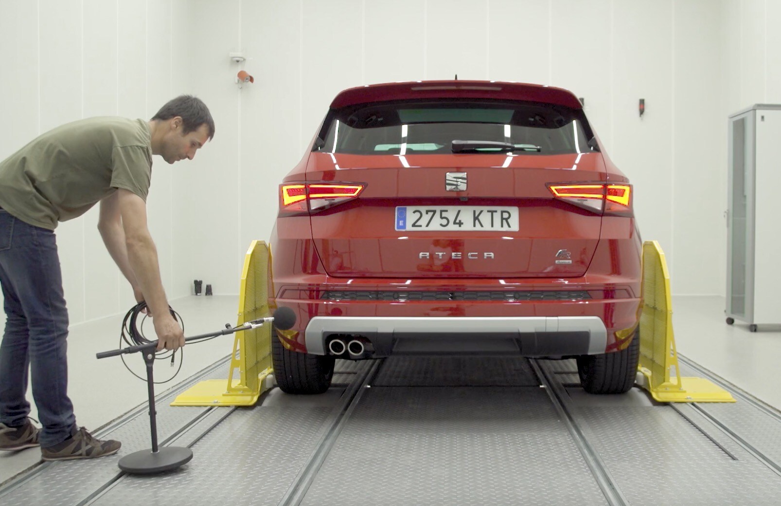 Seat con la camera anecoica perfeziona il comfort acustico