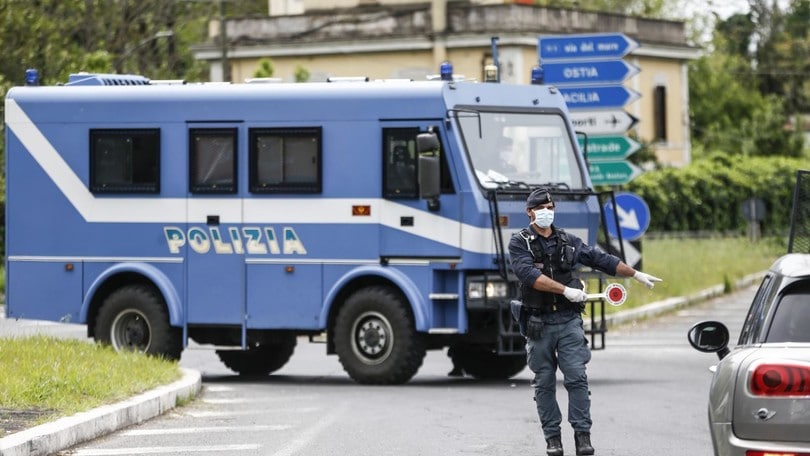 Autocertificazione dal 18 maggio, nuovo modulo per muoversi tra regioni: scarica qui il pdf