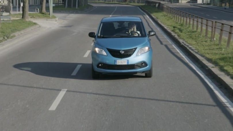 Nuova Lancia Ypsilon EcoChic Maryne a Milano: il video