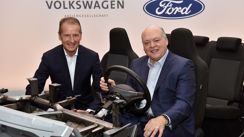 Volkswagen e Ford firmano l'alleanza su veicoli commerciali ed elettrico