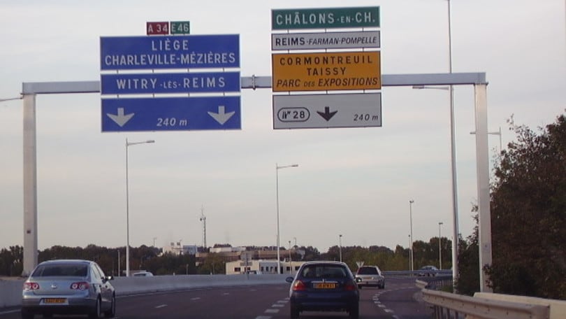 Francia, ipotesi di limite di velocità in autostrada a 110 km/h