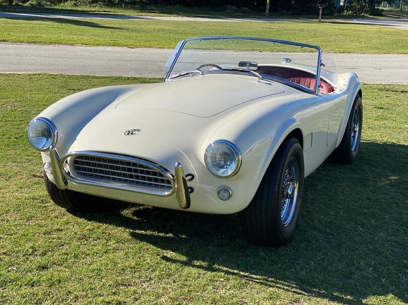 AC Cobra diventa 100% elettrica nel 2021