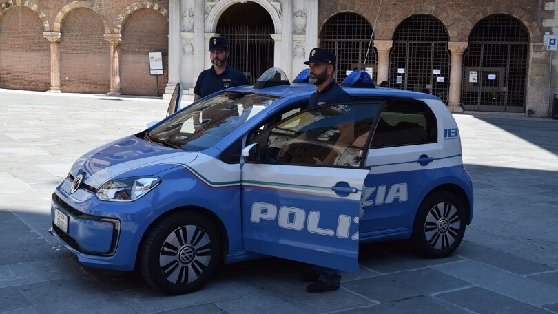 Volkswagen, una Up! elettrica per la Polizia di Verona