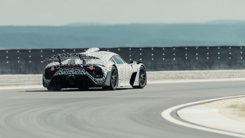Mercedes-AMG One, test in pista FOTO