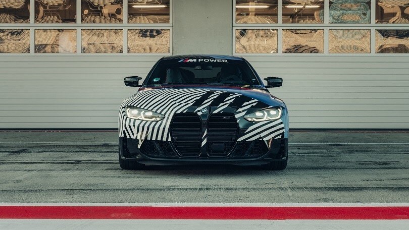 Nuova BMW M4 Coupé FOTO