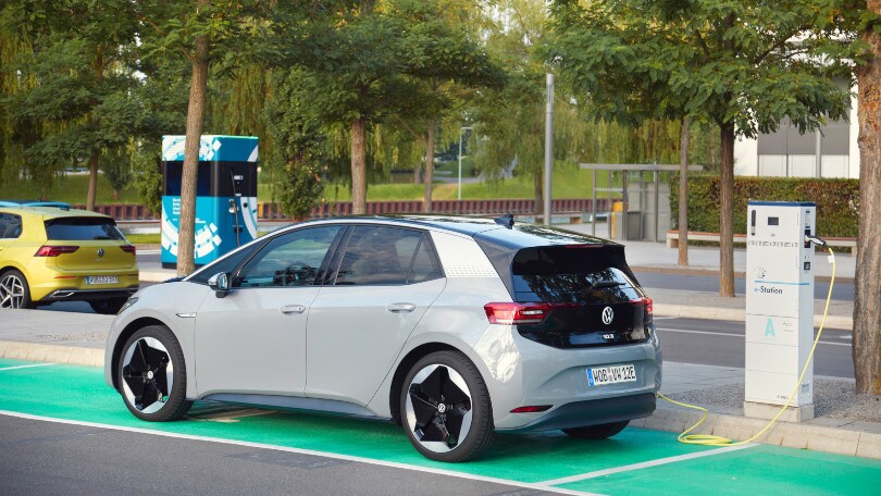 Volkswagen e Waze, alleanza per la mobilità a zero emissioni