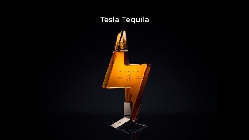 Tesla, non solo auto elettriche: ecco la tequila di Elon Musk