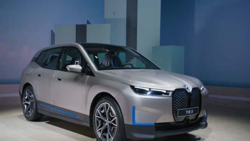 BMW iX: il primo SAV elettrico