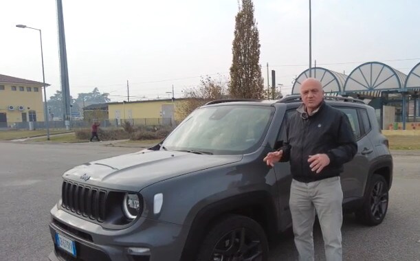 Guidare elettrificato: il 4X4 della Jeep Renegade 1.3 T4 PHEV