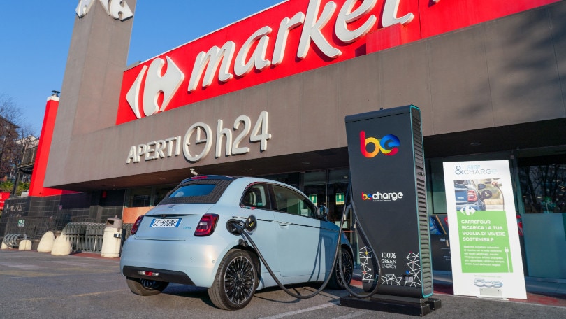 FCA e Be Charge insieme a Carrefour per ricaricare l'auto al supermercato