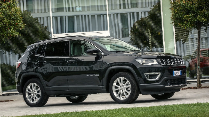 Jeep Compass 4Xe, diventa 4X4 in elettrico
