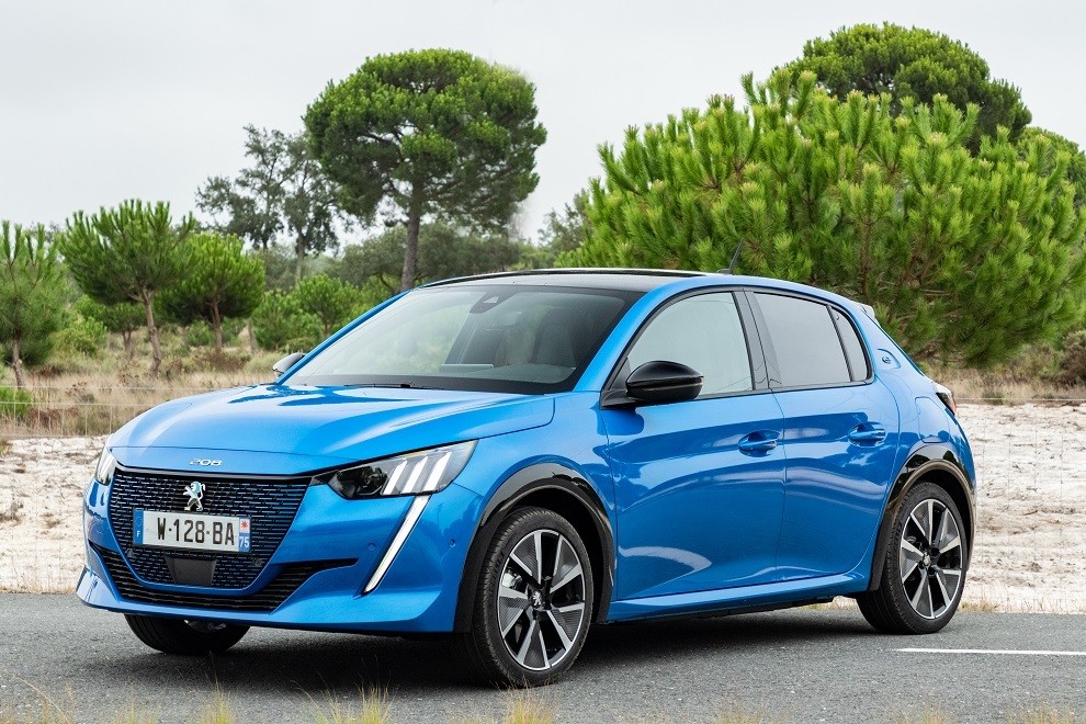 Guidare elettrificato: Peugeot e-208, il Leoncino è anche elettrico