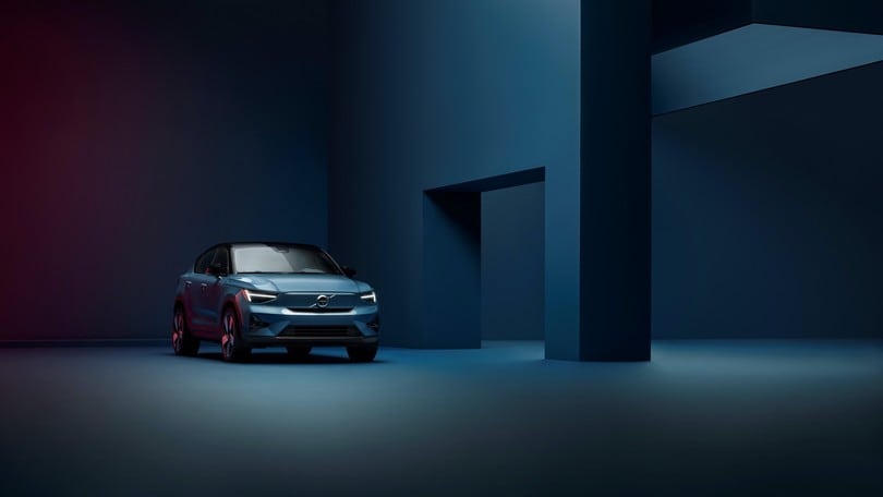 Volvo C40 Recharge, SUV Coupé elettrico