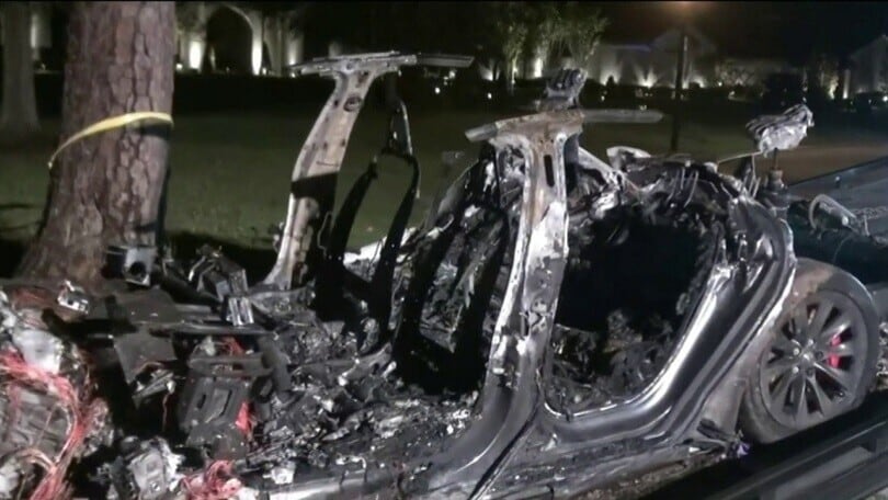 Tesla, l'Autopilot non c'entra con l'incidente mortale della Model S: ecco perché