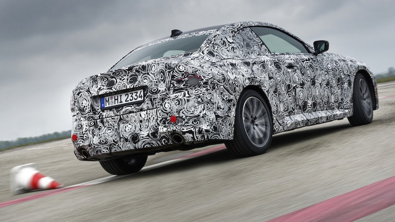 Nuova BMW Serie 2 Coupé, muletti