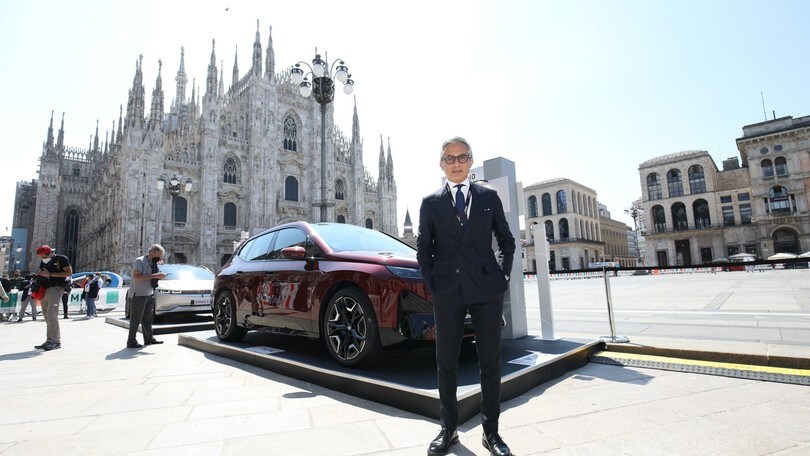 BMW iX al Milano Monza Motor Show