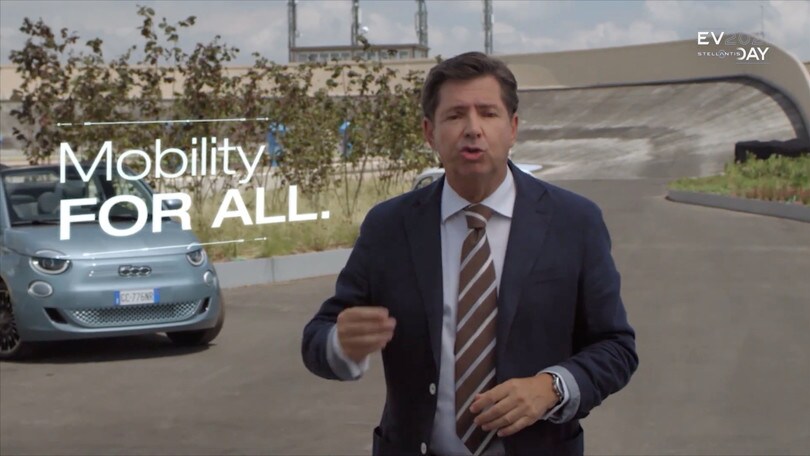 François: "Fiat tutte elettriche entro il 2030, Abarth nel 2024"