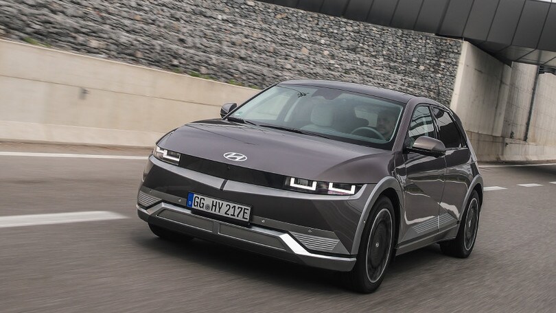 Hyundai Ioniq 5, il crossover che porta nel futuro