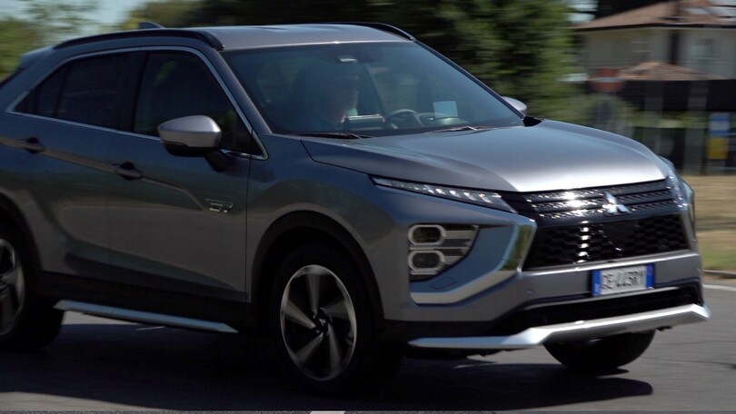 Mitsubishi Eclipse Cross plug-in hybrid, la prova del Suv