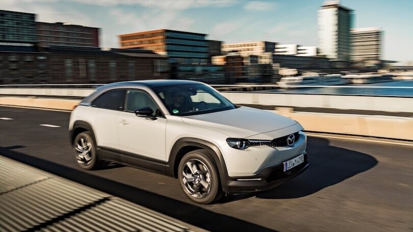 Mazda MX-30 a noleggio con Mazda Rent: il canone è super-competitivo