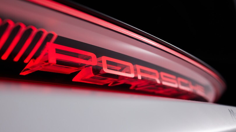 Porsche, concept da corsa in arrivo al Salone di Monaco