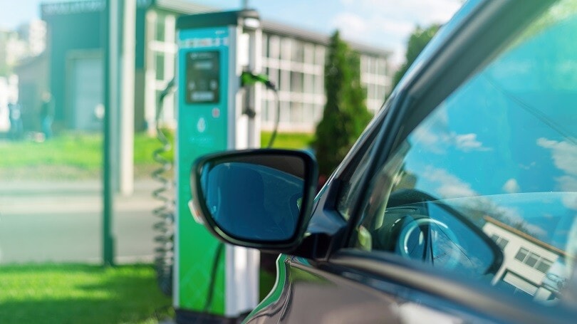 Roma, colonnine auto elettriche: ecco la mappa e dove trovarle in strada