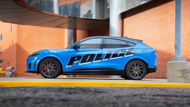 Mustang Mach-E, Ford Pro auto elettrica Polizia del Michigan