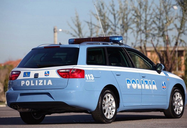 Poliziotto danneggia l'auto di servizio: i danni però li paga lui