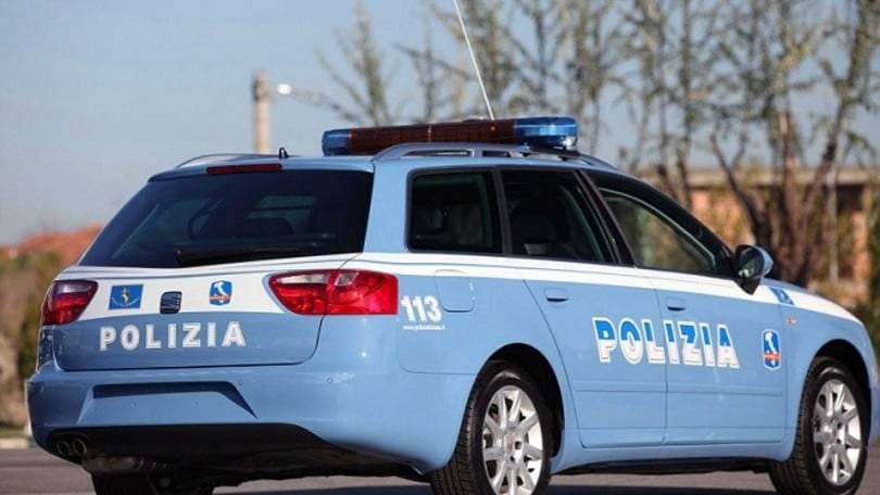 Poliziotto danneggia l'auto di servizio: i danni però li paga lui