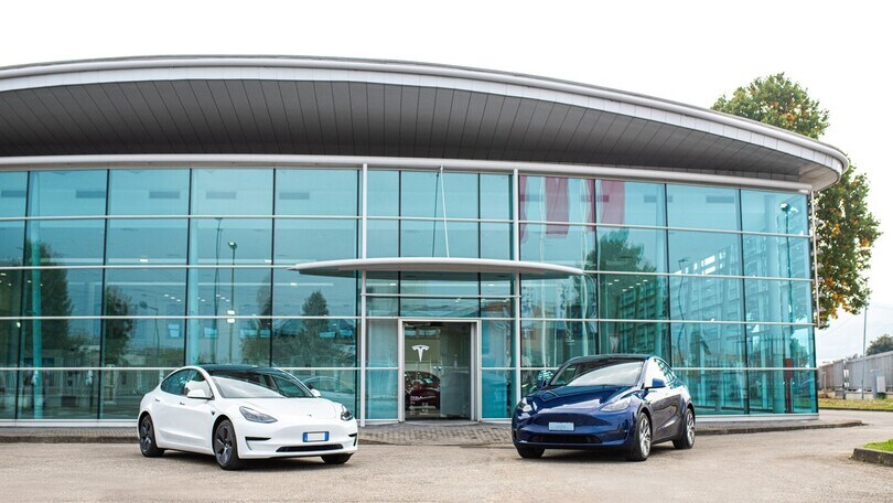 Due nuovi Tesla Center a Torino e Firenze