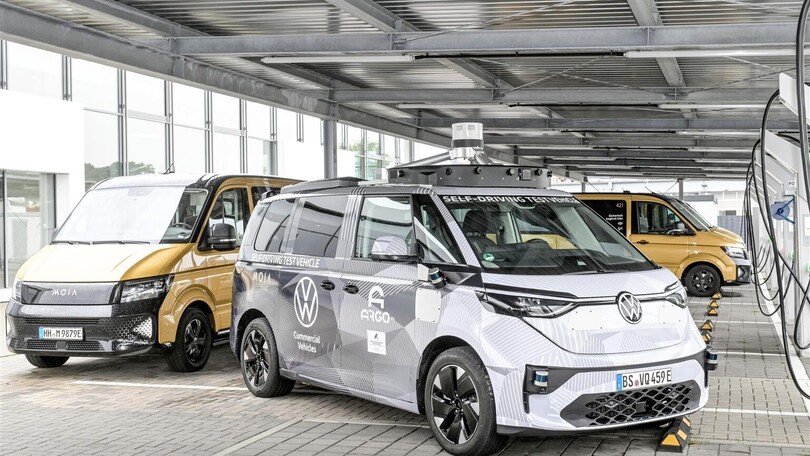 VW all'ITS di Amburgo presenta soluzioni di mobilità intelligente e autonoma