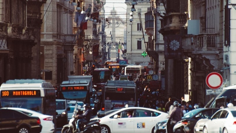 Roma, dal 15 ottobre allarme traffico: in 300mila tornano in ufficio