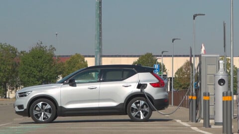 Volvo XC40 Recharge, elettrica alla prova
