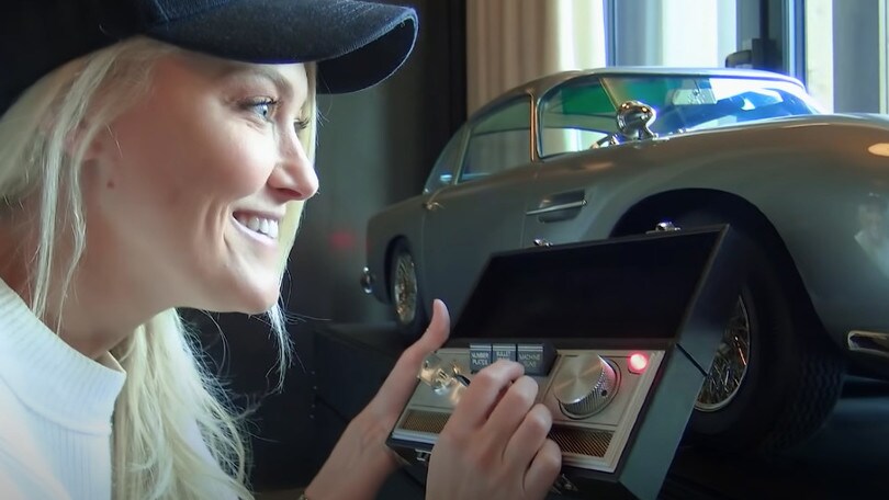 Aston Martin DB5, il modellino da 250mila euro con Supercar Blondie