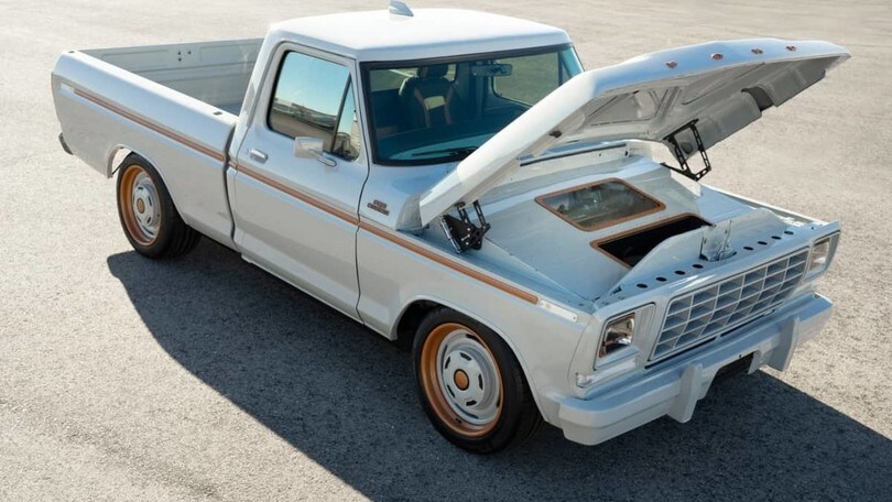 Ford F-100 Eluminator, restomod elettrico col cuore di Mustang Mach-E