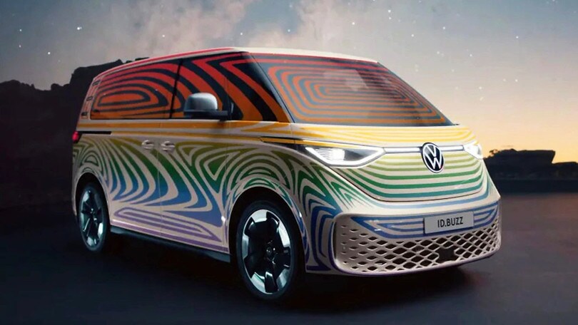 Volkswagen ID.Buzz, l'erede elettrico di Bulli e T2 arriverà nel 2022