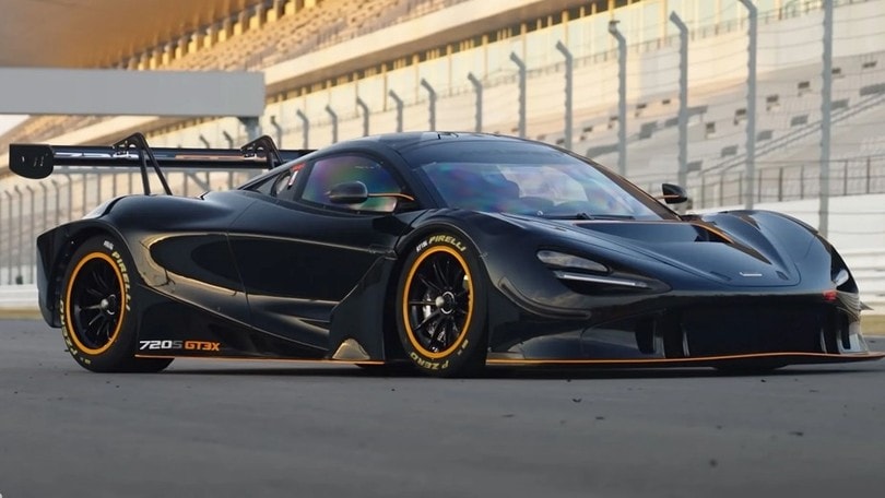 McLaren 720S GT3X, la supercar si toglie le briglie e vola a 740 Cv